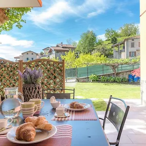 Apartment Casa Dei Platani Wi-fi Parcking Free, San Siro (Lombardy)