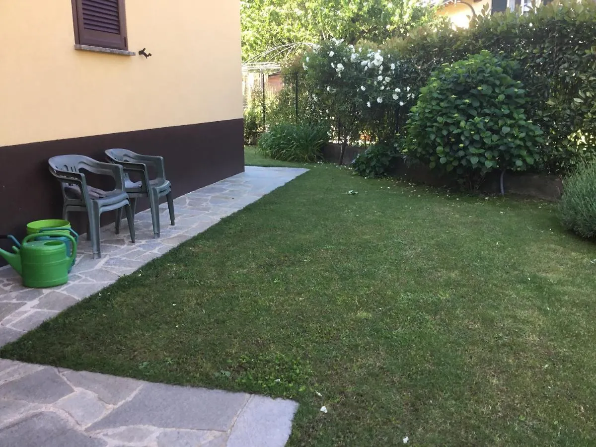 ComoLakeHome a due passi dal lago Dervio 0*,  Italia