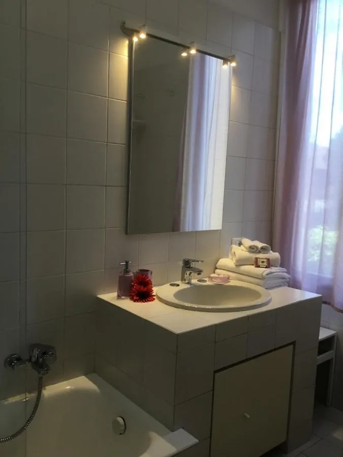 Appartamento ComoLakeHome a due passi dal lago Dervio